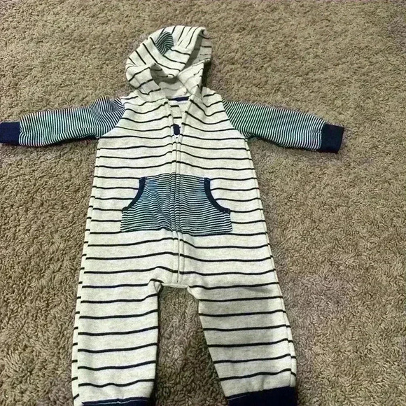 The cutest long-sleeve hoodie romper is from Carter's. - Picture 1 of 3